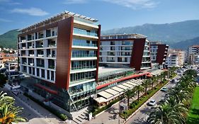 Condo Studio Plaza
